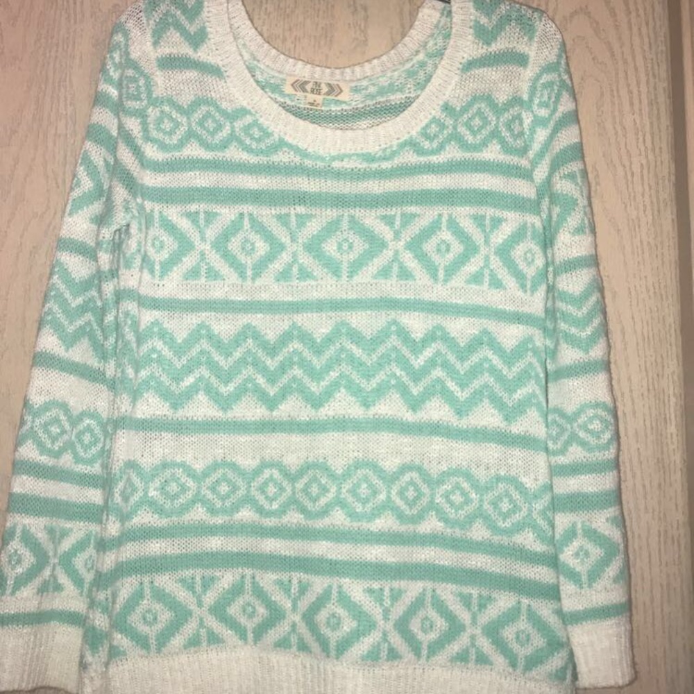 Soft sweater-size Large